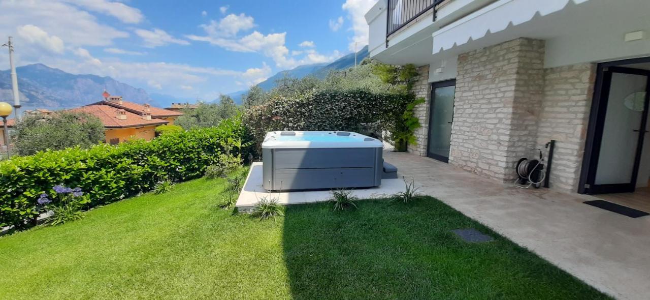 Villa Mimosa-Con Piscina E Vista Lago Brenzone sul Garda Exterior foto