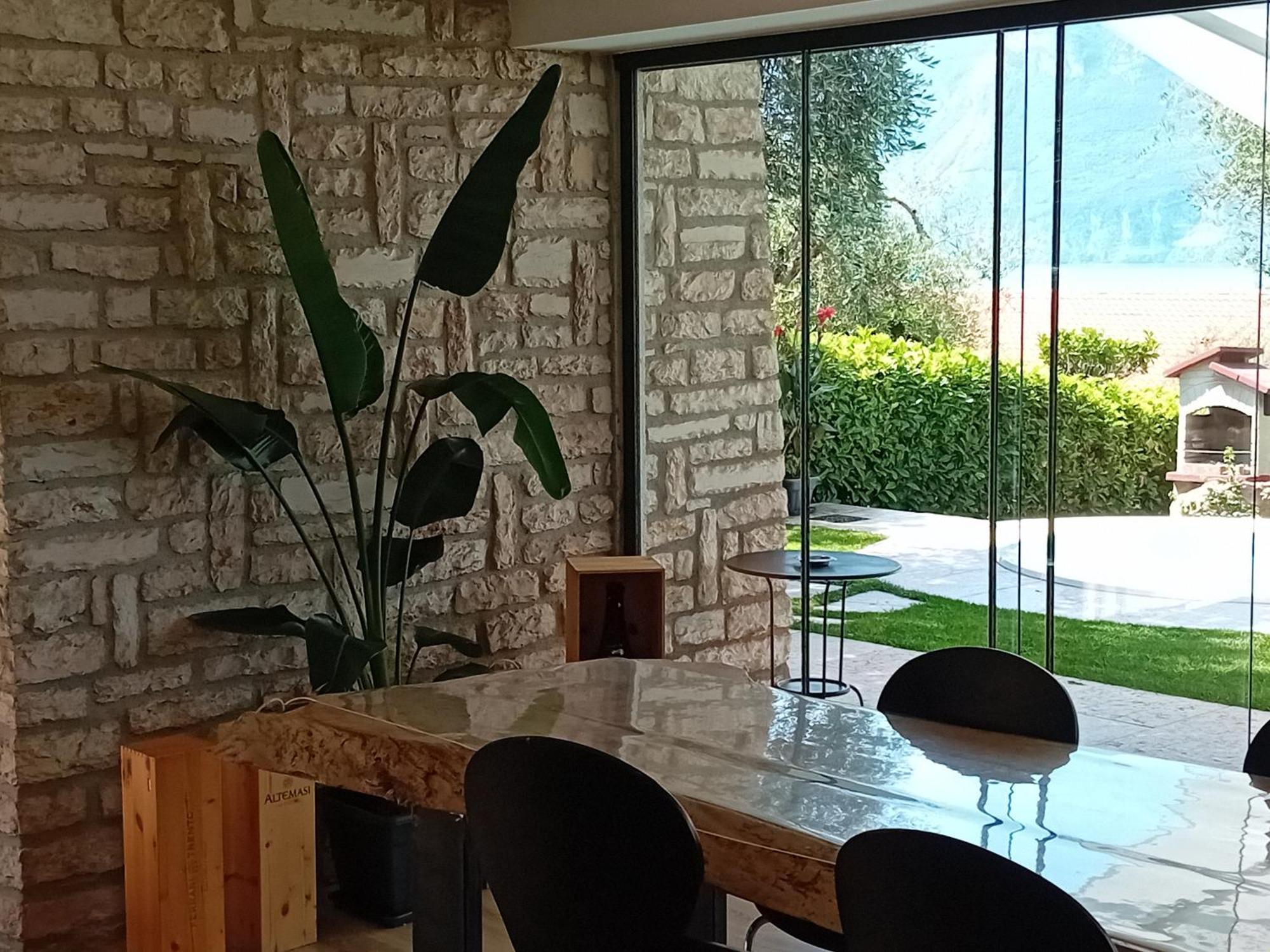 Villa Mimosa-Con Piscina E Vista Lago Brenzone sul Garda Exterior foto
